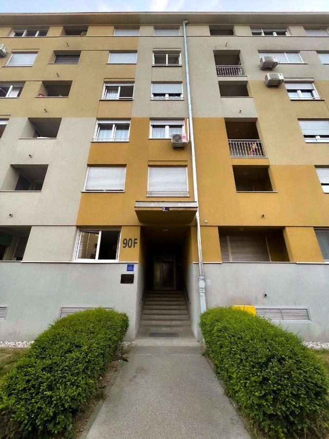 Apartman Welcome To Tresnjevka Zagreb Eksteriør bilde